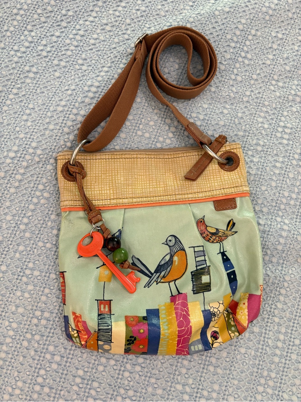 Fossil Key-Per City Birds Coated Canvas Crossbody Bag with Keychain Like New